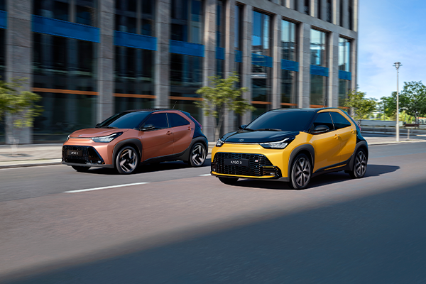 Untitled-1_0001_TOY_AYGO_X_HEV_2025_HUB_IMG_09_Range_Vert_RGB